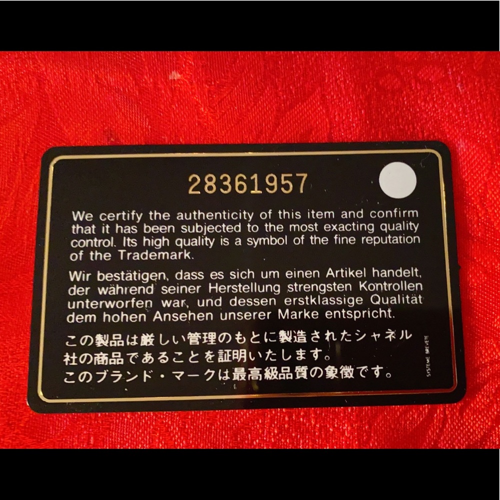 Authentic CHANEL Quilted Gold-Tone Metal Black - Picture 9 of 9